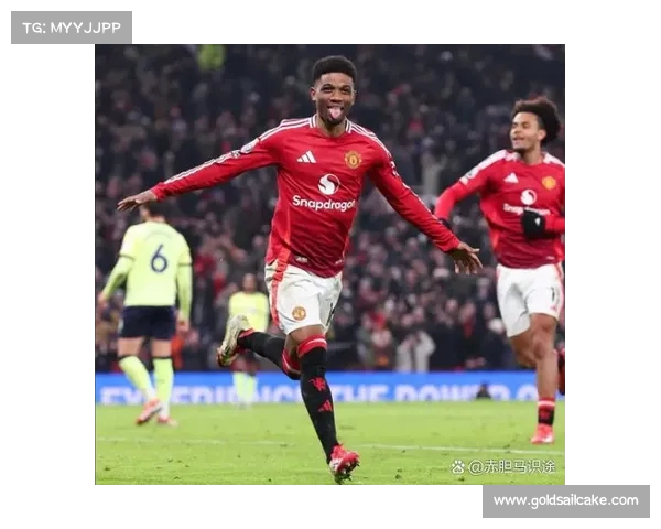 米兰与曼联商讨霍伊伦租借协议 买断费设定为3000万欧 米兰与曼联商讨霍伊伦租借协议 买断费设定为3000万欧